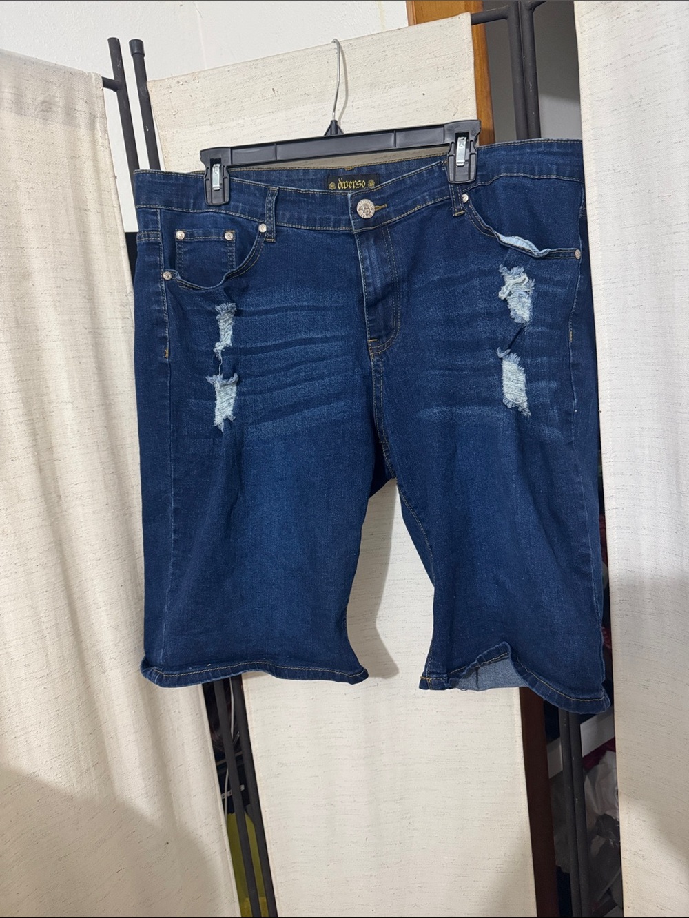 Fun
Distressed Stretchy Dark Blue Denim Jean Shorts sz 18w